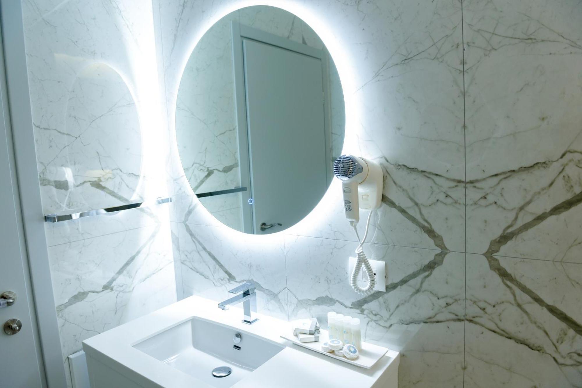 Hotel One Vlorë Εξωτερικό φωτογραφία