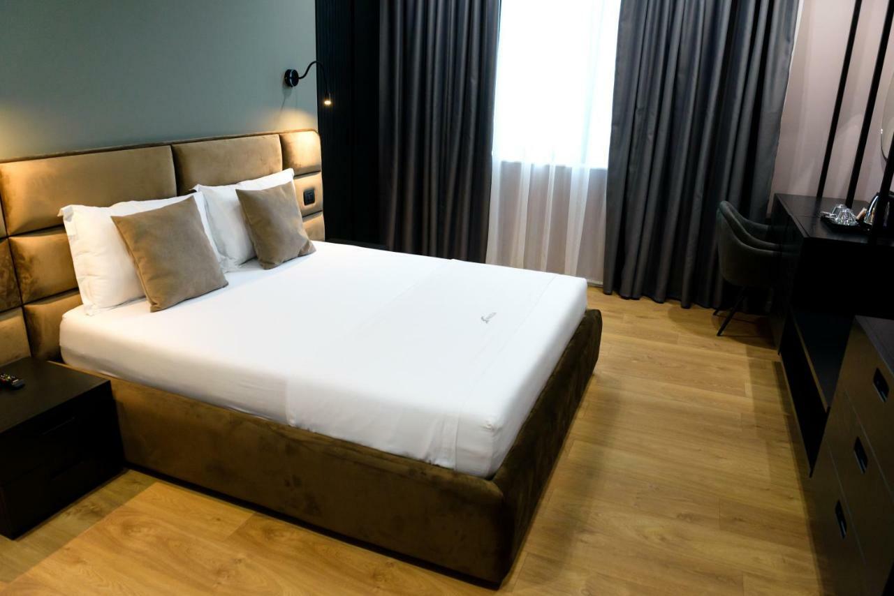 Hotel One Vlorë Εξωτερικό φωτογραφία